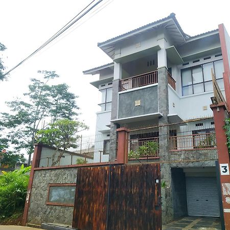 Villa Padasuka Raisa By Grorental Bandung Bagian luar foto